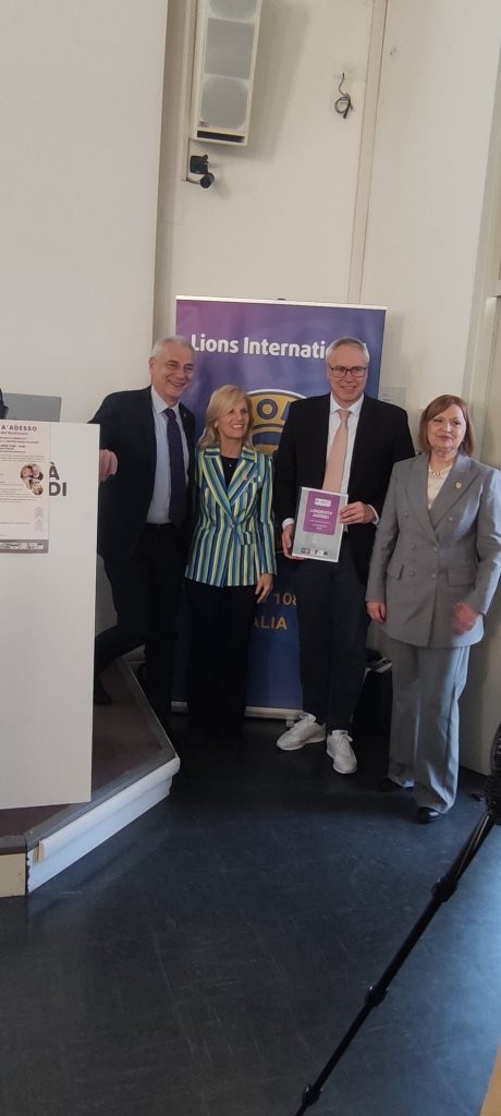 Foto di gruppo con i partecipanti